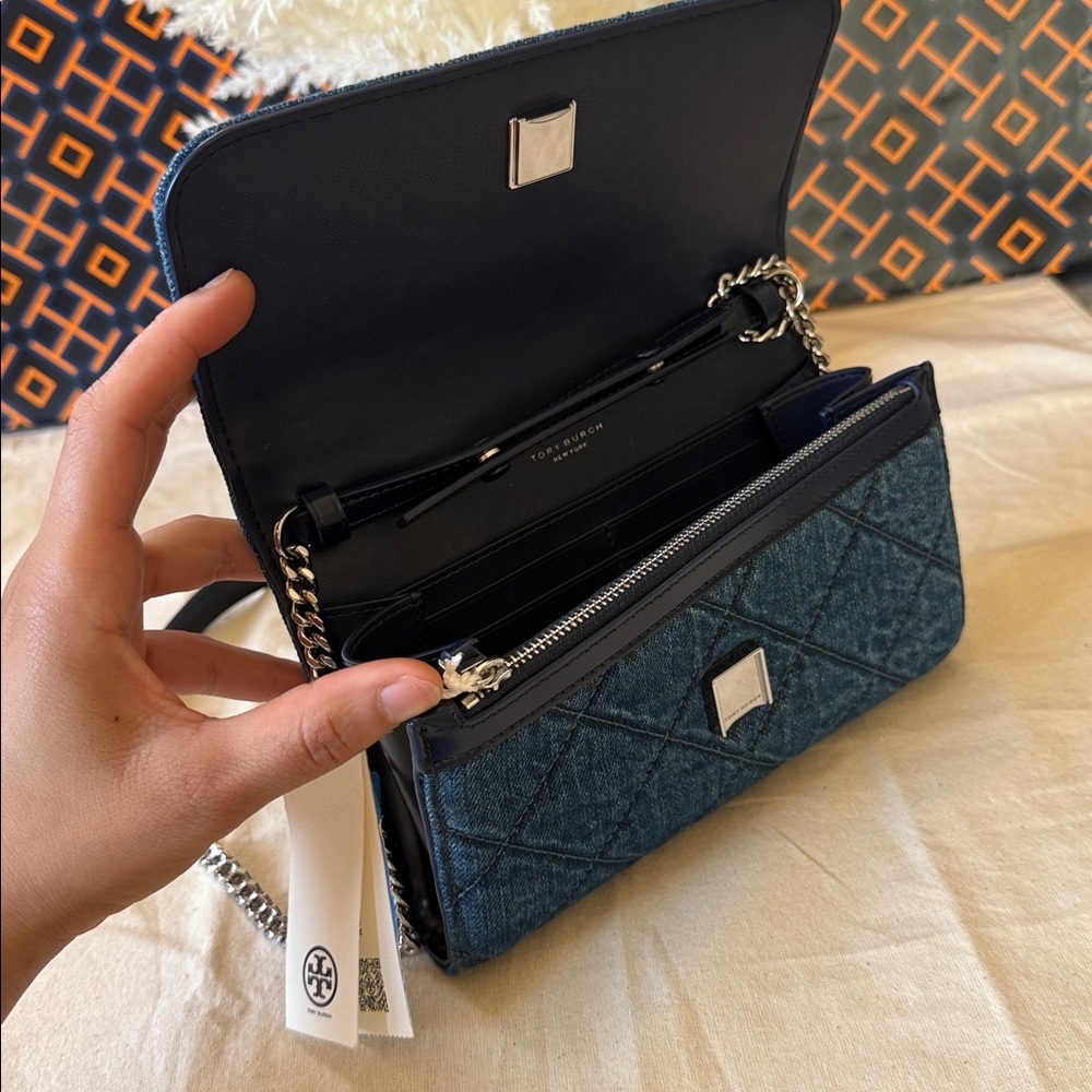 NWT , tory burch crossbody Stylish Blue Quilted Chain Bag - Picture 5 of 14